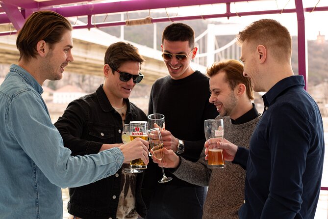 Budapest Danube Sightseeing Cruise with Unlimited Drinks - Why a Danube cruise is a smart first look at Budapest