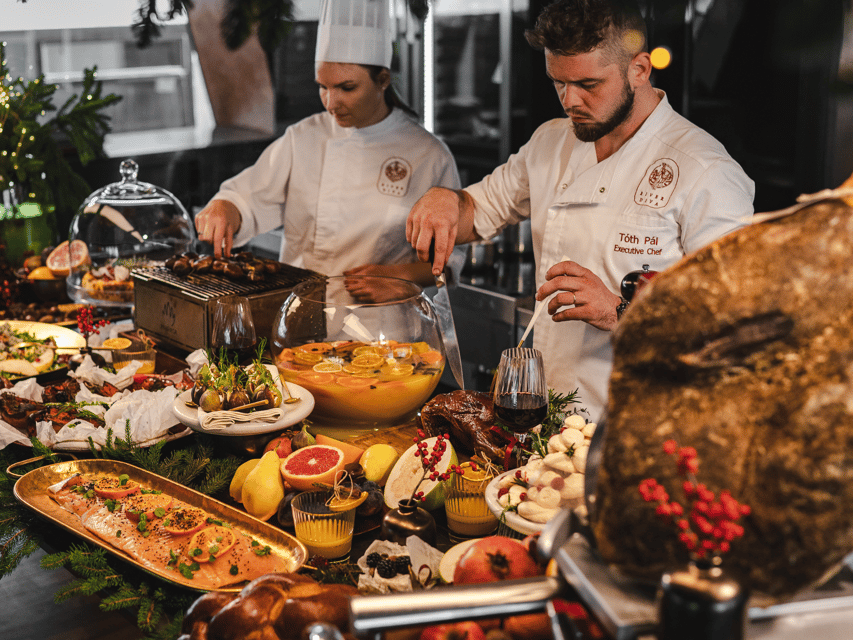 Budapest: Dinner Cruise with Live Music and Unlimited Drinks - Key points to know before booking