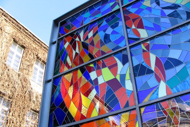 Budapest Dohany, Heroes', Rumbach synagogues & Jewish Ghetto Tour - The Carl Lutz Memorial and Stories of Courage