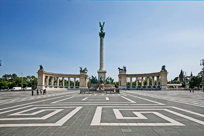 Budapest E-bike Tour - The Opera House and Pest’s grand center