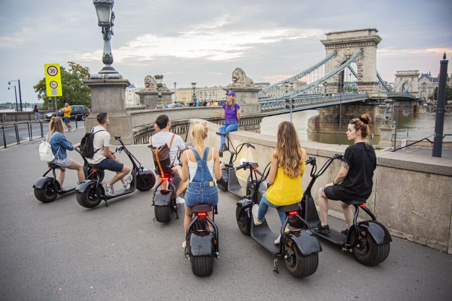 Budapest: E-Scooter Top Sights Tour with Fisherman's Bastion - The practice ride before the city route