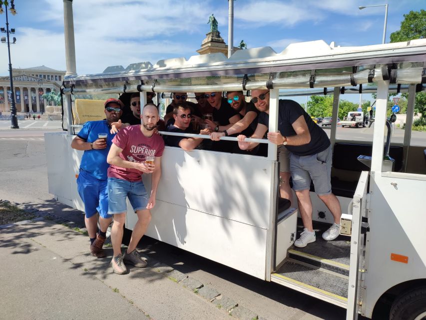 Budapest: eBeerBus Sightseeing Tour - Heroes’ Square, Andrássy Avenue, and the House of Terror