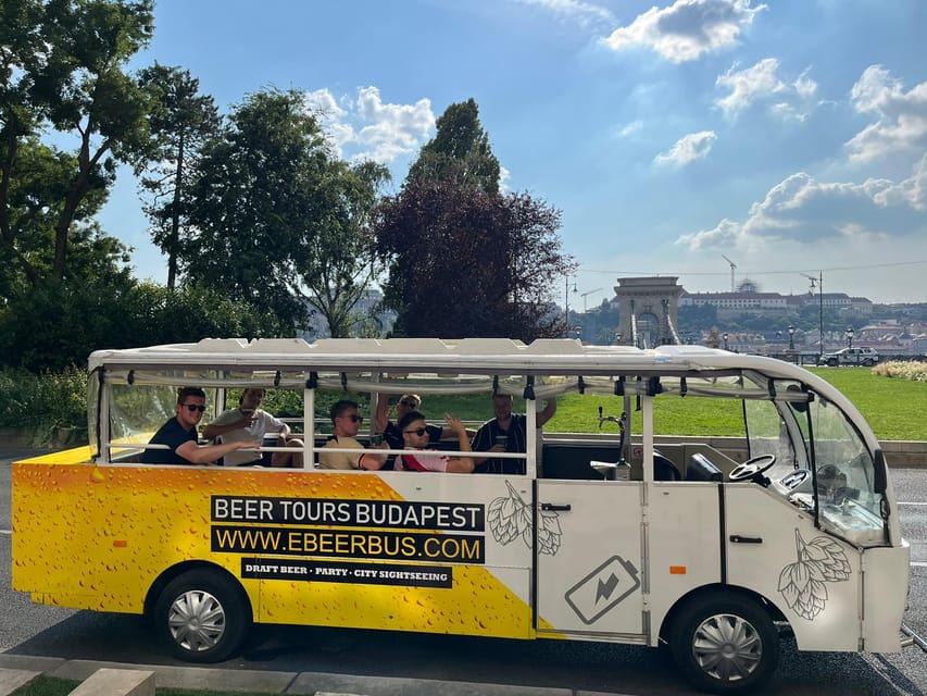 Budapest: eBeerBus Sightseeing Tour - Starting at Heroes’ Square