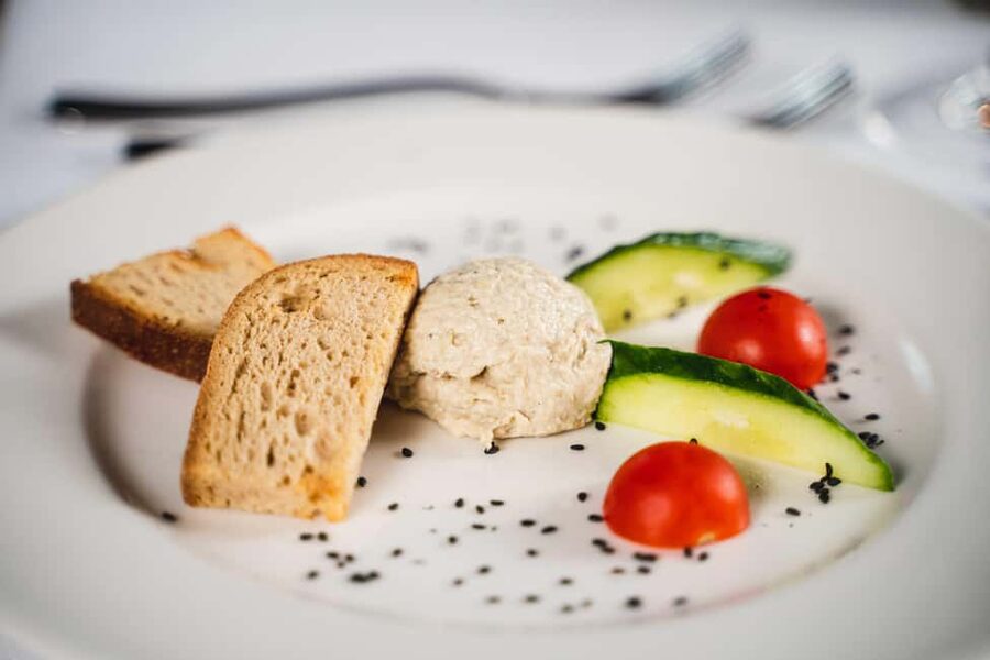 Budapest: Evening Cruise and Dinner with Welcome Drink - Practical advice for a smoother evening