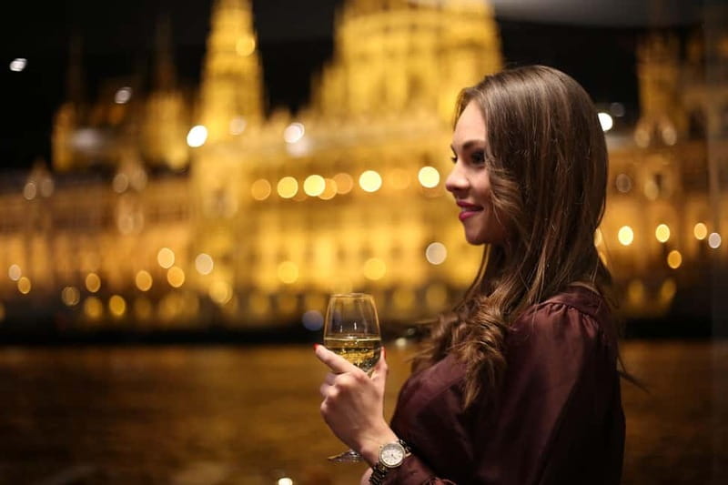 Budapest: Evening Cruise with 4-Course Dinner - Boarding near Petőfi Square