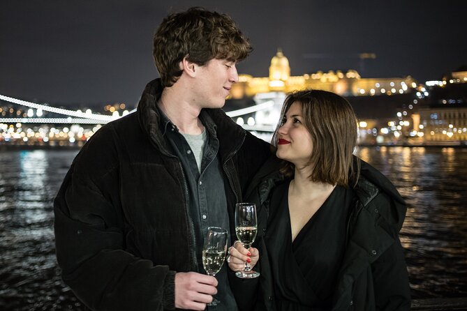 Budapest Evening Cruise with Entertainment and Drink Options - Choosing the right drink package