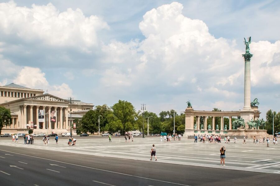 Budapest: Floating Bus Tour by Land and Water - Key points to know before you go