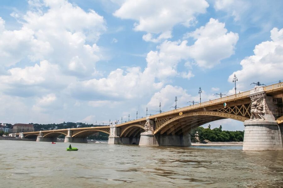 Budapest: Floating Bus Tour by Land and Water - What the views are really like