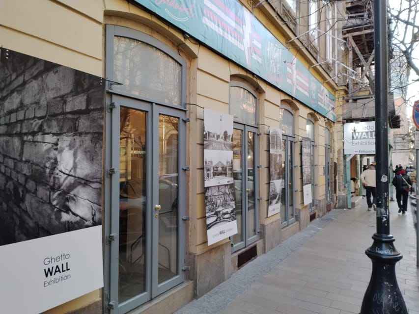 Budapest: Ghetto Wall Exhibition Tour with History Guide - Key things to know before you go