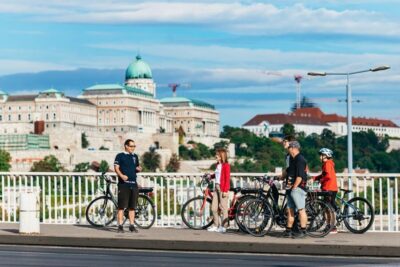 Grand Sightseeing Bike Tour