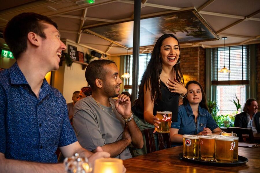 Budapest: Guided Bar Crawl Walking Tour - Key points at a glance