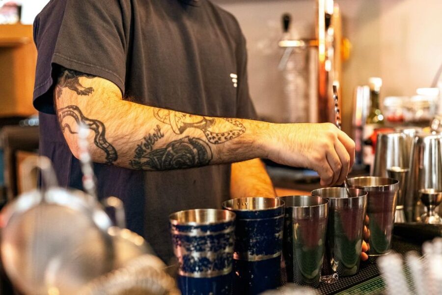 Budapest: Guided Bar Crawl Walking Tour - What the Budapest Tipsy Tour is really like