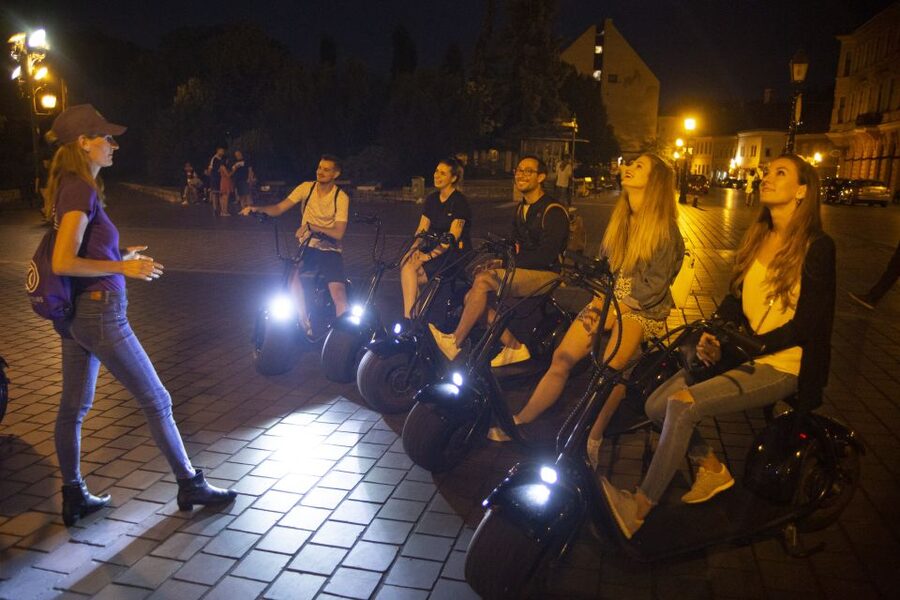 Budapest: Guided City Sights Tour by E-Scooter - Castle Hill and Buda Castle