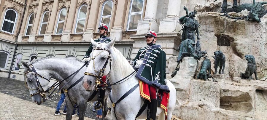 Budapest: Guided City Walking Tour in Buda and Pest - Gábor’s personal approach