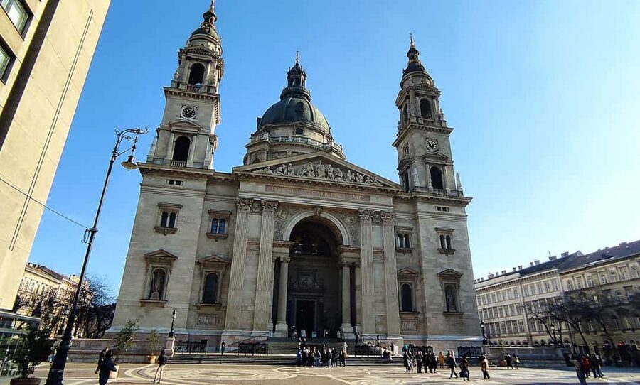 Budapest: Guided City Walking Tour in Buda and Pest - Freedom Square and the route to Parliament