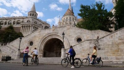 Guided E-Bike Sightseeing Tour