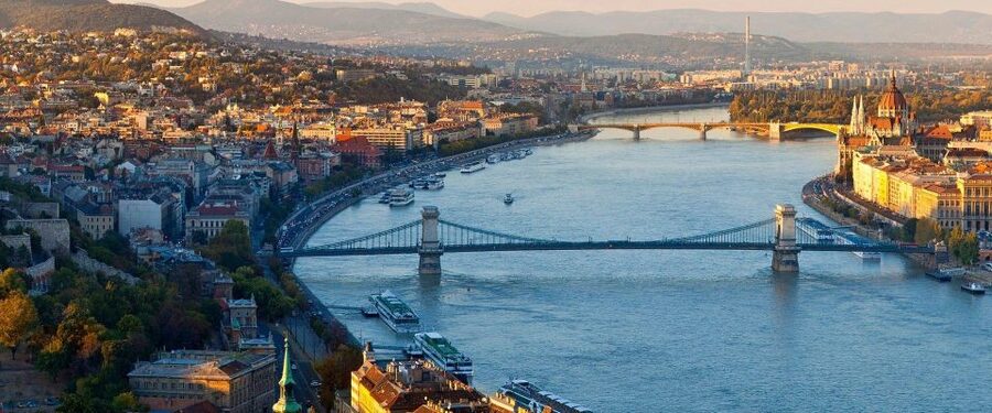 Budapest: Half-Day Highlights Small Group Private Tour - Andrássy Avenue, the Opera House, and Heroes’ Square