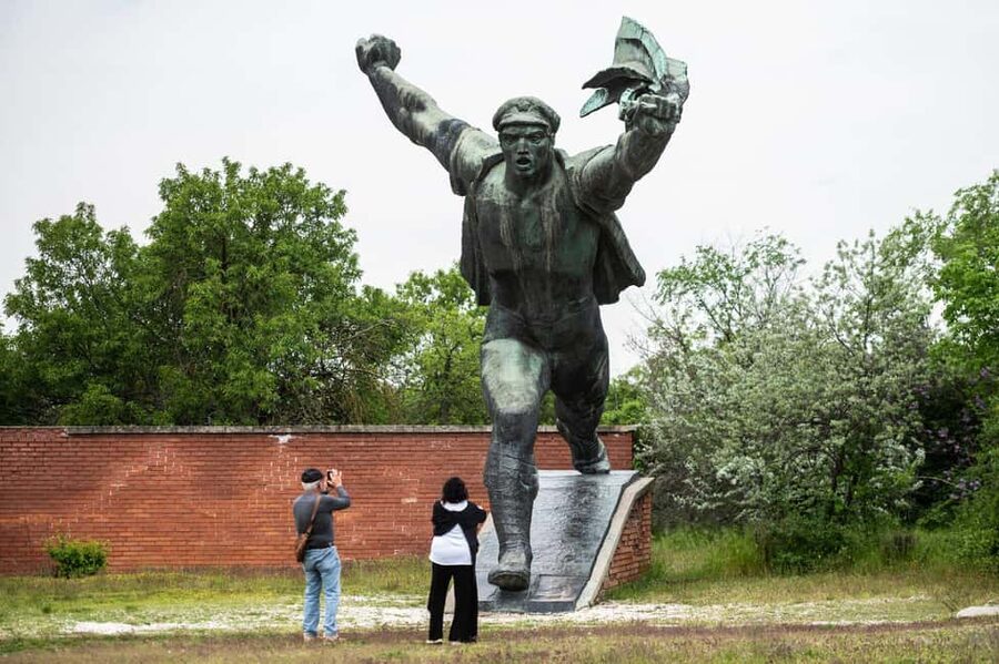Budapest Half-Day Tour: Life Behind the Iron Curtain - Who will get the most from this experience?
