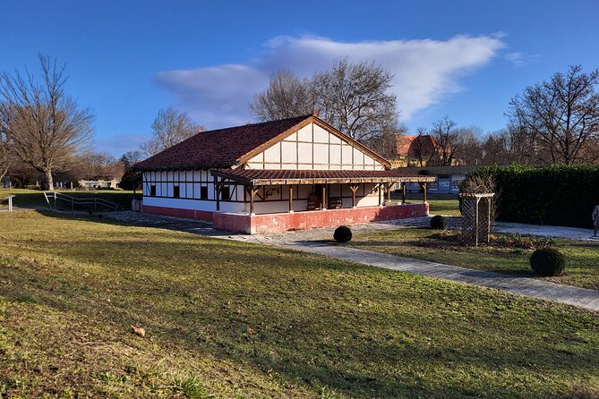 Budapest Hidden Gems - Roman Aquincum Private Tour - Flórián téri Park and the former legionary camp