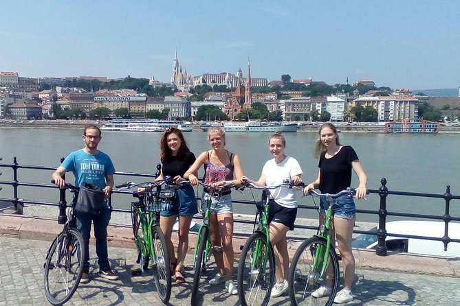Budapest Highlights Bike Tour - The Jewish Quarter and small details between landmarks