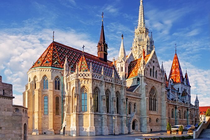 Budapest Highlights Self guided scavenger hunt and Walking Tour - The Chain Bridge lions connect Pest and Buda