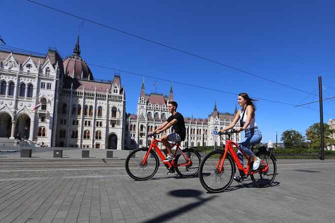 Budapest: Historic Downtown ride on E-Bicycles Buda & Pest - Vajdahunyad Castle and Szechenyi Baths