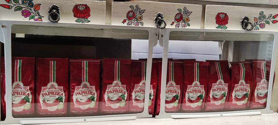 Budapest: Hungarian Cuisine in the Market Hall (german) - Key points to know before you book