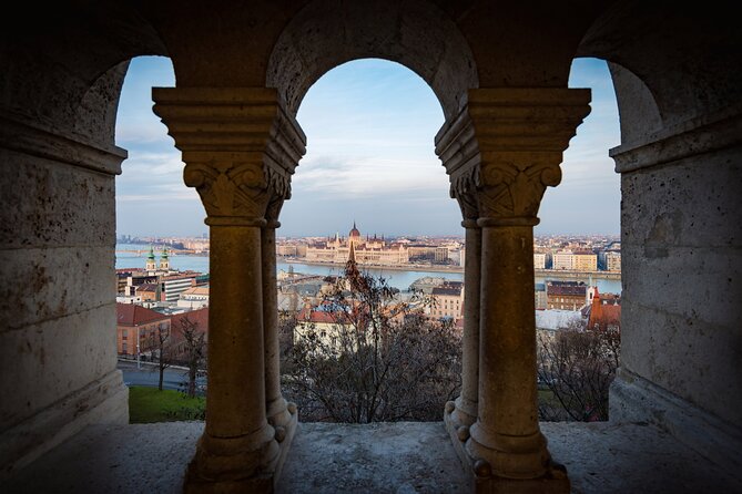 Budapest in a Day Private Luxury Sightseeing Tour - Central Market Hall is the practical lunch stop