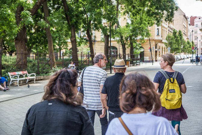 Budapest Jewish Cuisine & Culture Walk - Memorials, Street Art, and Ruin Pubs