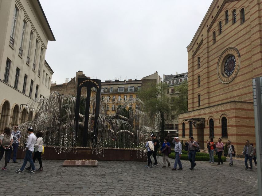 Budapest: Jewish District Private Walking Tour - Murals and street art between the serious stops