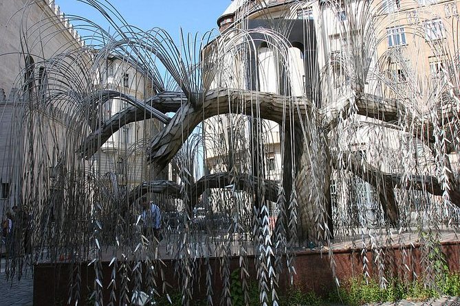 Budapest Jewish Heritage Memorial Walking Tour & Synagogue Entry - What the Grand Tour adds