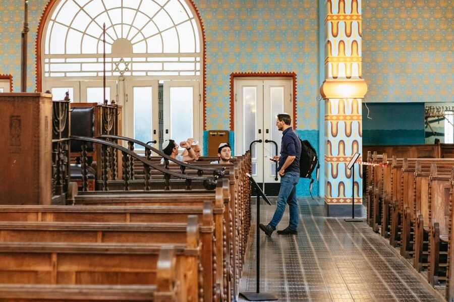 Budapest: Jewish History Guided Walking Tour with Historian - Rumbach and Kazinczy Street synagogues