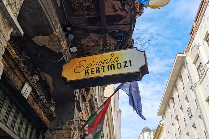 Budapest (Jewish Quarter) Scavenger Hunt and Self-Guided Tour - Why the flexible format helps families