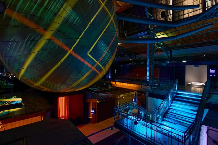 Budapest: Light Art Museum - Immersive New Media Experience - Projection mapping, optical illusions, and new media