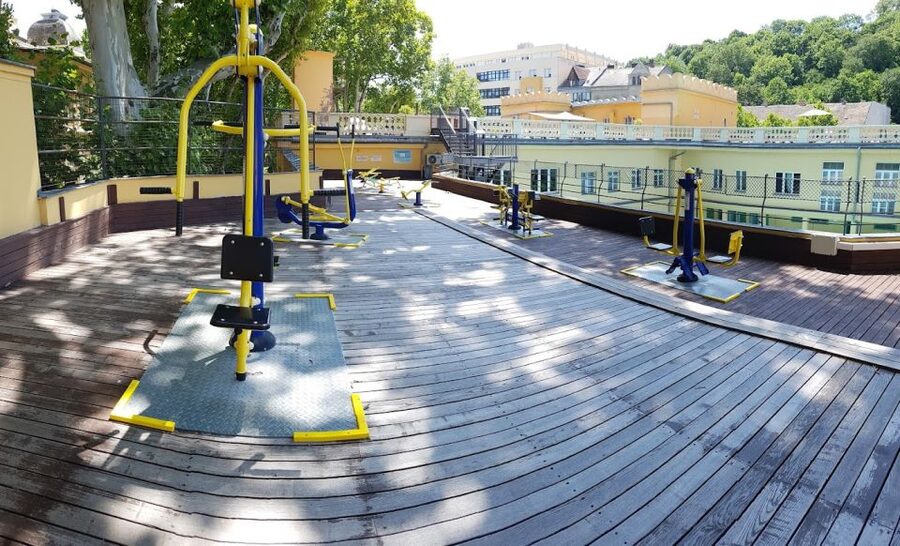 Budapest: Lukács Thermal Bath Full-Day Spa Ticket - Why Lukács Thermal Bath feels different from a regular pool
