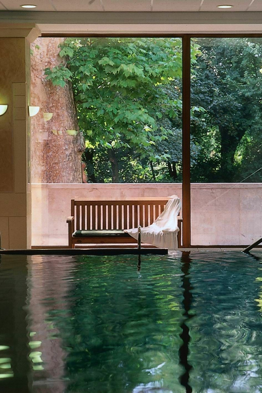 Budapest: Margaret Island Day Spa Entry Ticket - Outdoor water and the changing seasonal experience