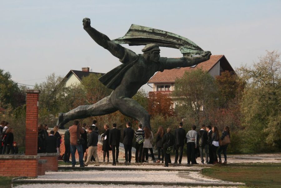 Budapest: Memento Park and Icons of Communism Guided Tour - Why Memento Park matters in Budapest