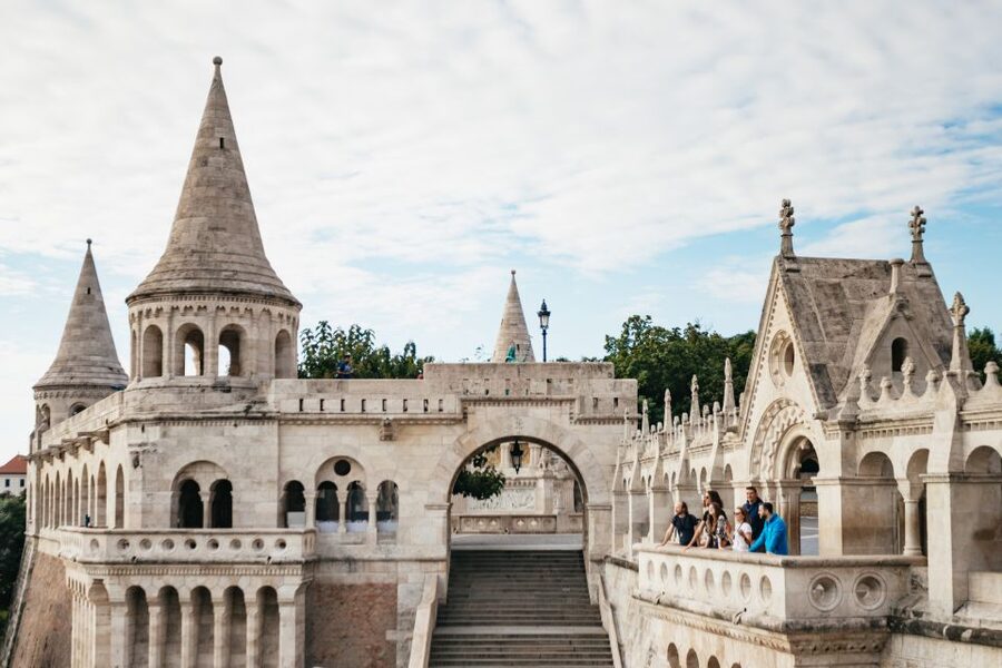 Budapest: MonsteRoller E-Scooter Tour - Choosing between one, three, and four hours