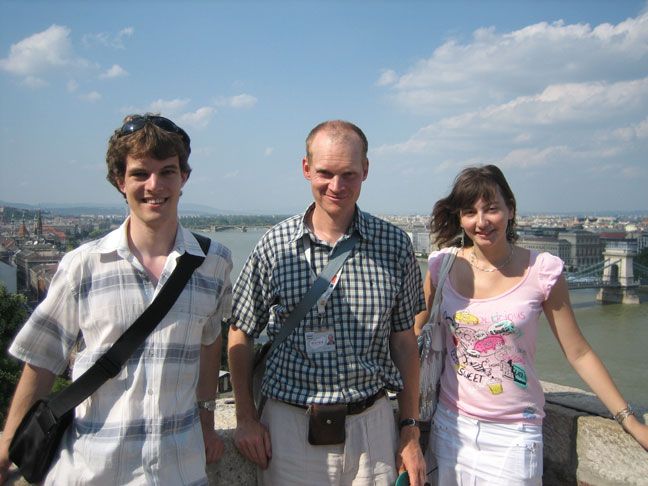 Budapest: Multilingual Highlights Tour - Crossing the Danube by public transport