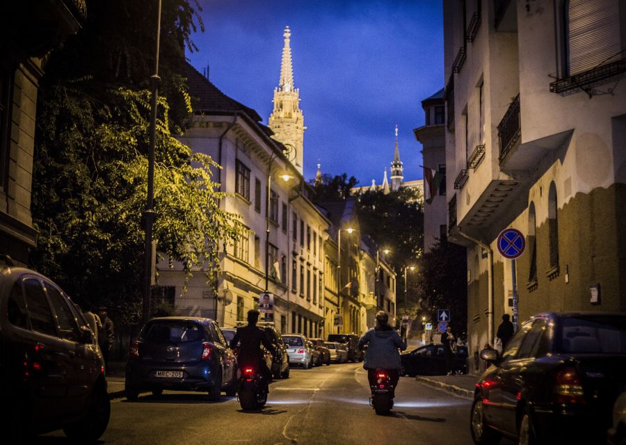 Budapest: Night Tour on MonsteRoller e-Scooter - The 10-minute safety briefing and scooter lesson