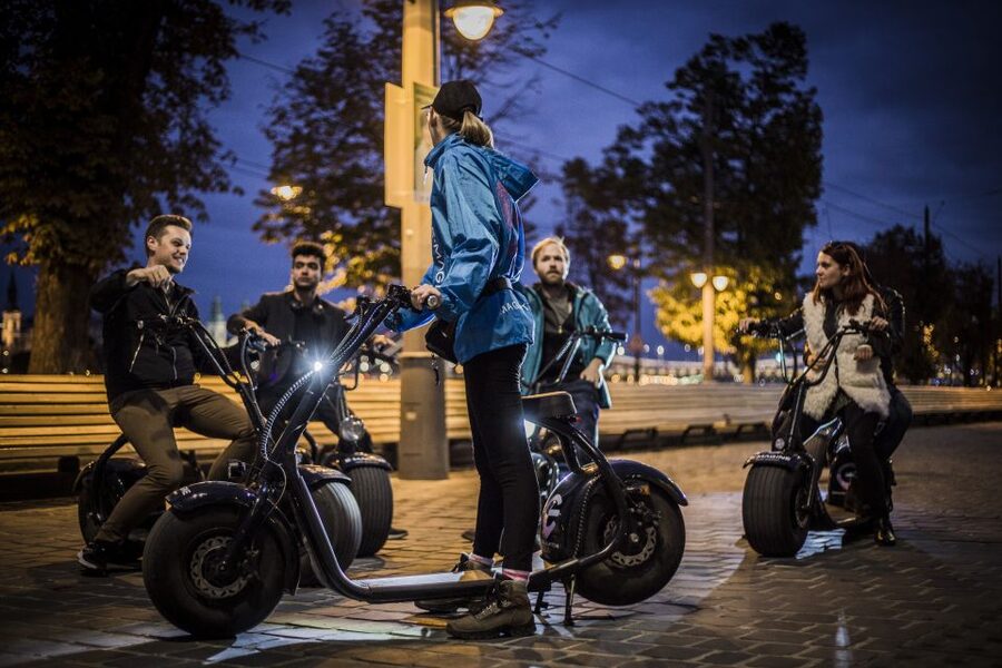 Budapest: Night Tour on MonsteRoller e-Scooter - Meeting at Deák Ferenc tér