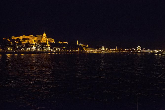 Budapest Night Walking Tour with Danube River Cruise - What the one-hour Danube cruise adds