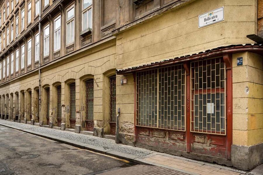 Budapest Old Jewish Quarter History Private Walking Tour - Why this Jewish Quarter walk is worth your time