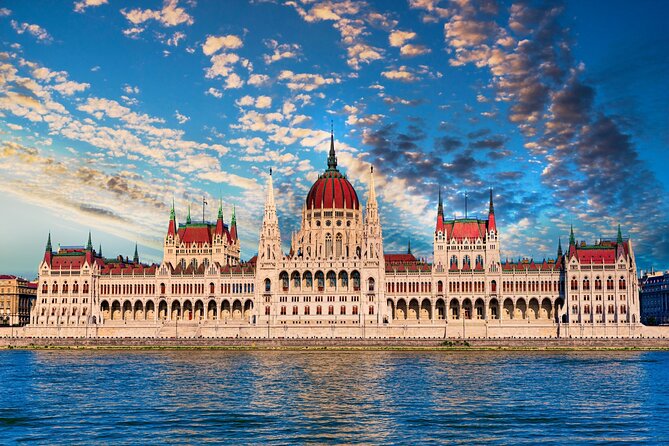 Budapest Old Town and Top Attractions Private Walking Tour - How the two-hour pace feels