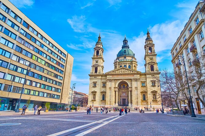 Budapest Old Town and Top Attractions Private Walking Tour - Along the Danube to the Shoes on the Danube Bank