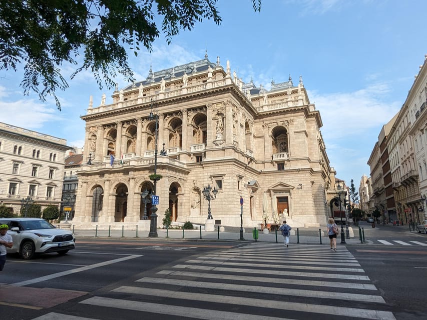 Budapest: Opera House Guided Tour - Group size, guiding, and the pace of the hour