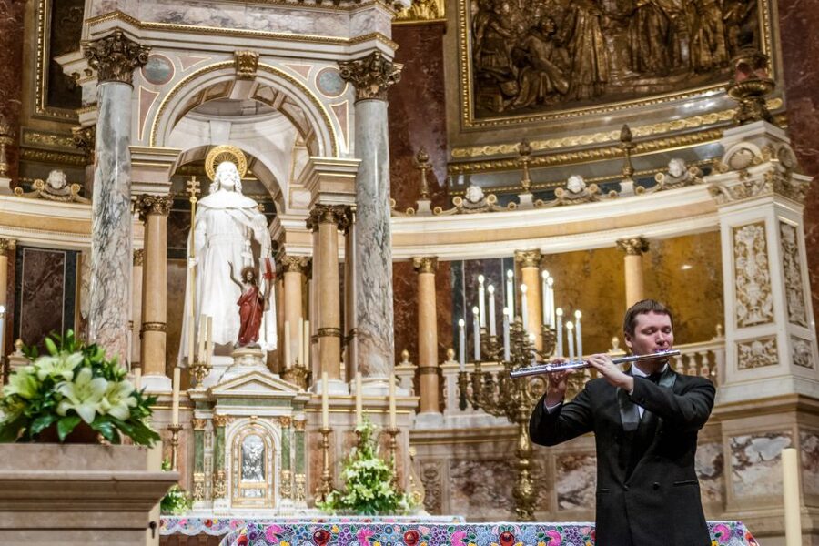 Budapest: Organ Concert in St. Stephen's Basilica - Verdi brings the concert back to the human voice
