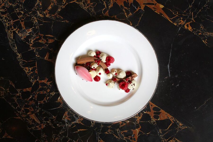 Budapest: Párisi Passage Restaurant 3-Course Menu - Is $193 a fair price?