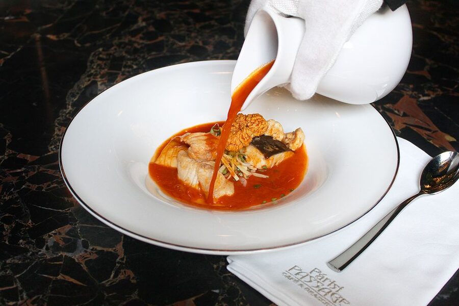 Budapest: Párisi Passage Restaurant 3-Course Menu - Who will enjoy this Budapest experience?