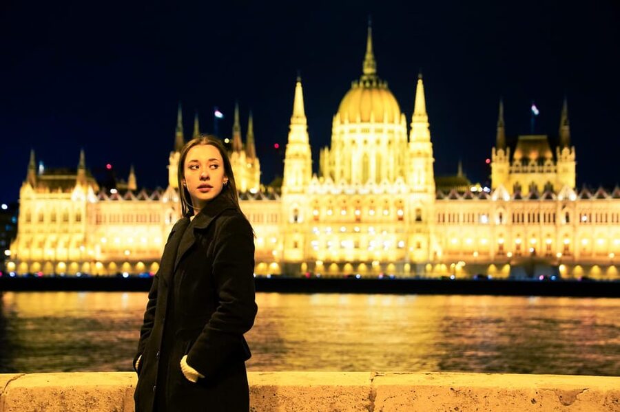 Budapest: Photo Session with Professional Local Photographer - Key details at a glance